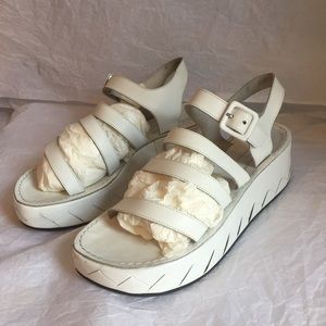 ROBERT CLERGERIE WHITE SANDALS SZ-9